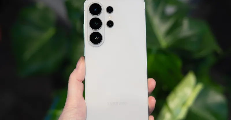 Hands on: I’m super impressed with the Galaxy S26 Ultra’s new Privacy Display